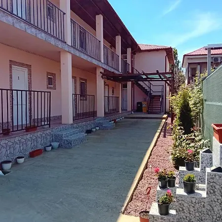 Casa Constantin بيت ضيافة